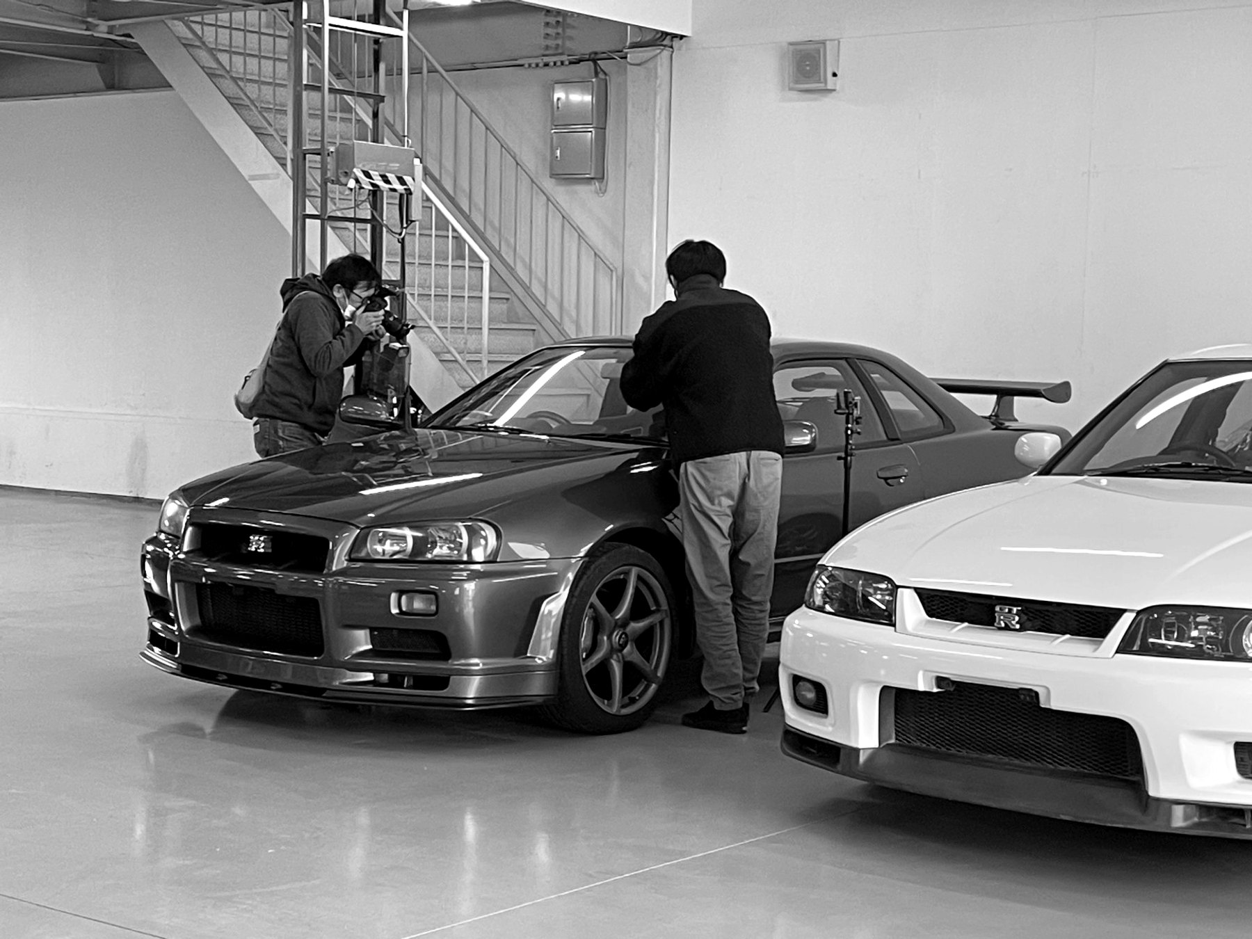 一台ごとに状態を見極めるWARMGLOWの検品風景